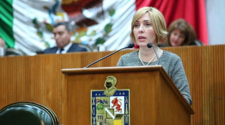 Renuncia diputada Claudia Tapia a bancada de Morena en Nuevo León