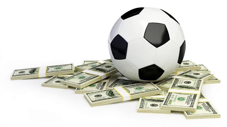¿Cuánto pagan por impuestos los futbolistas mexicanos?