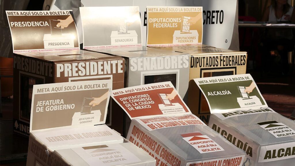 ¿Quiénes votan más en la CDMX: Los jóvenes o los adultos mayores?