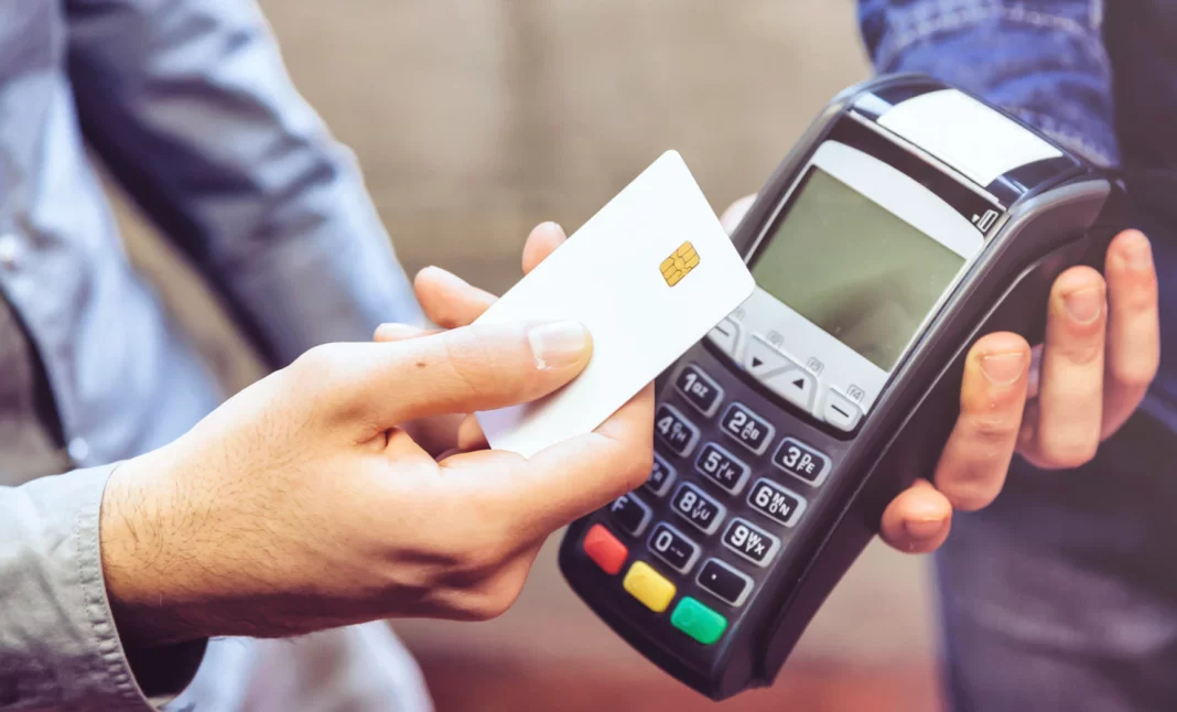 Pagos en tiempo real ganan terreno y redefinen la digitalización financiera en la región