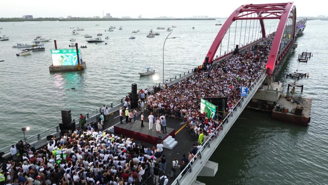 Inauguran en Cancún el Puente Vehicular Nichupté