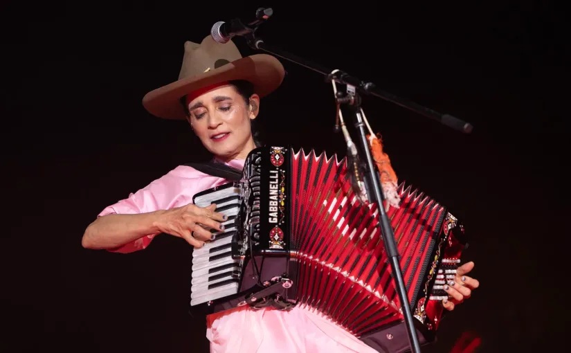 Julieta Venegas, conquista el Auditorio Nacional de la CDMX