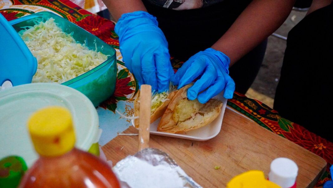 Con sabores, emprendedores gastronómicos participan en los Festivales Futboleros de la CDMX