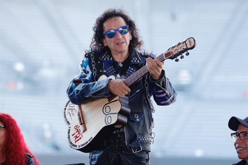 Álex Lora, la leyenda del rock: “Los narcocorridos no son más que rocanroles revolcados”