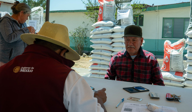 Fertilizantes para el Bienestar alcanzan 95.9% de cobertura nacional / Por Alicia Valverde