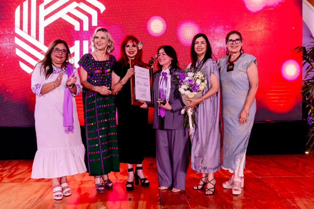 Otorgan en Campeche galardón “Mujeres que inspiran y dejan huella”