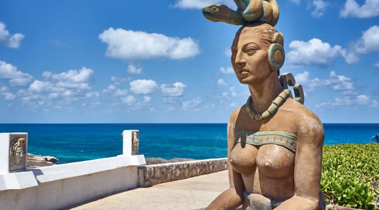Celebra Isla Mujeres 176 años de historia con obras y acciones para su desarrollo y prosperidad