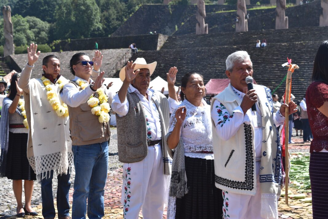 Celebran mexiquenses 46 años de historia, cultura y tradición del Centro Ceremonial Otomí en Temoaya