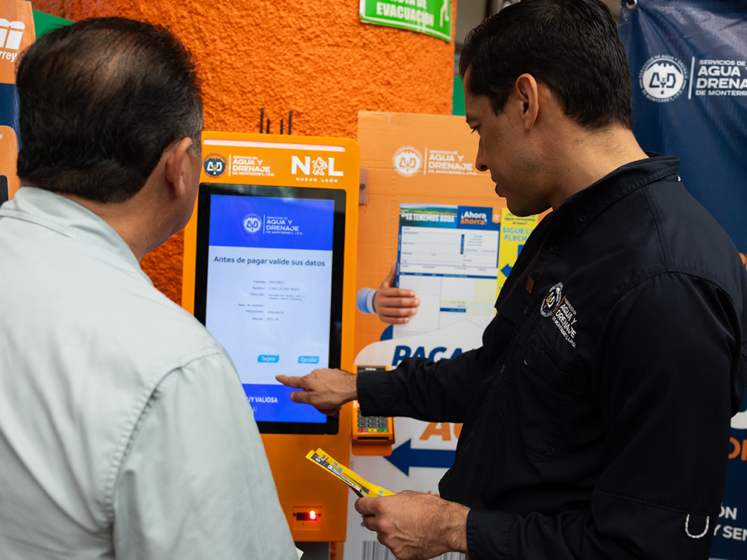 Instala Agua y Drenaje de NL kioscos de pago en estaciones del Metro
