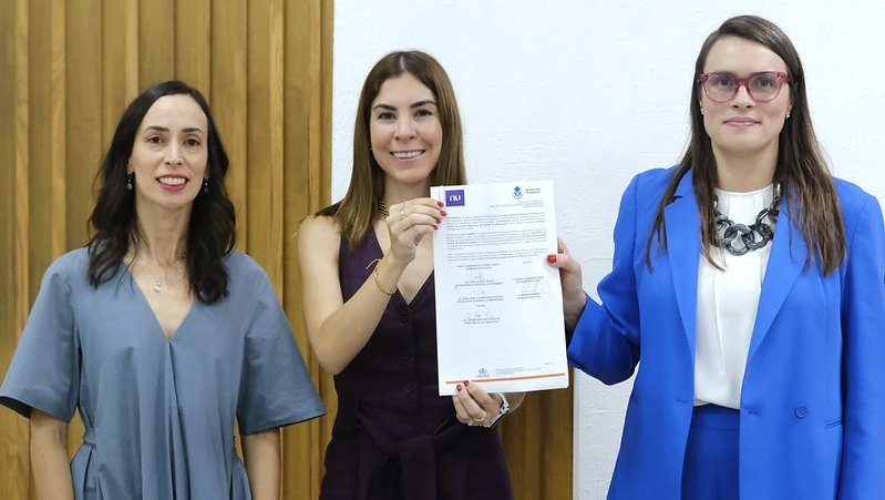 Anuncian en Jalisco becas para impulsar la inclusión financiera, tecnológica y laboral de mujeres