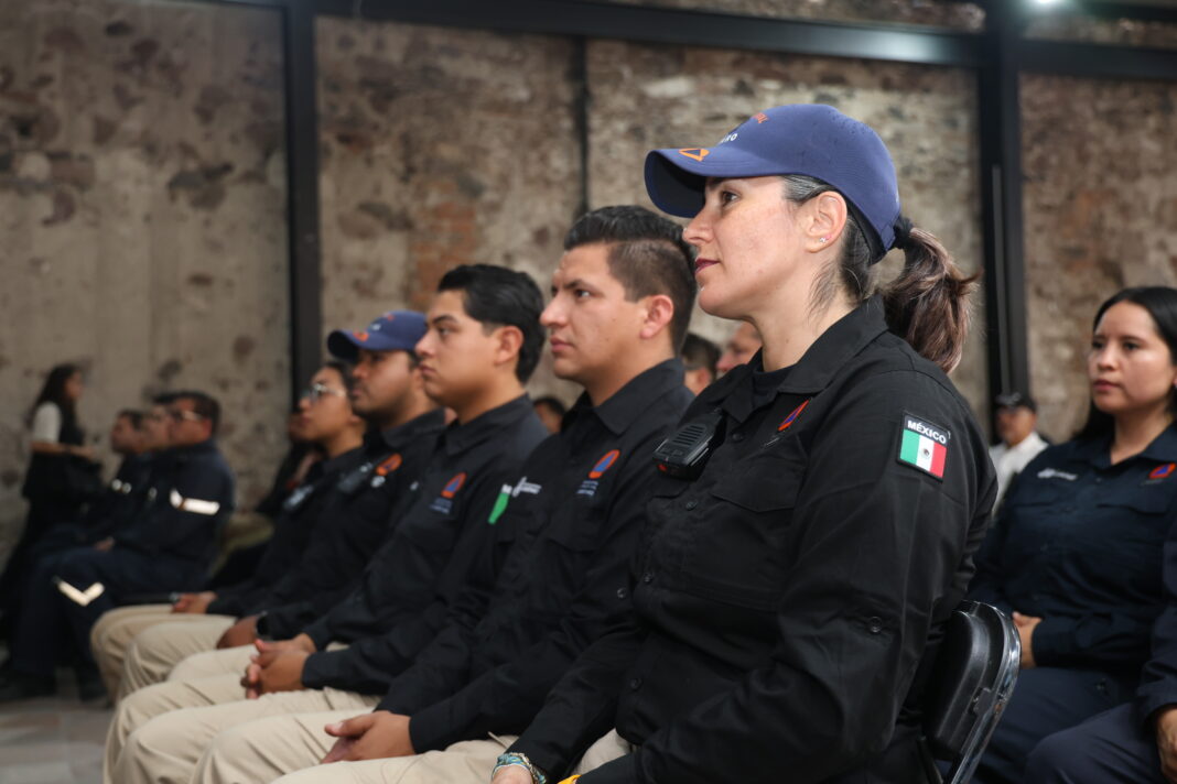 Unidades de emergencia de Querétaro reciben equipamiento donado por gobierno de Laredo, Texas