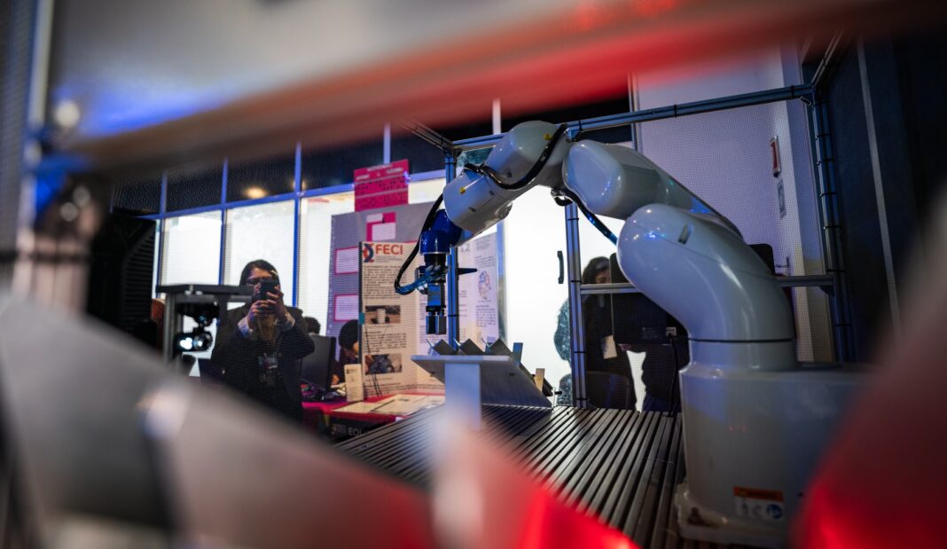 Invitan a jóvenes chihuahuenses a participar en la Feria de Ciencias e Ingenierías 2026
