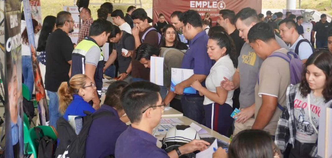 Ofreció Feria Estatal del Empleo 605 vacantes en el Tecnológico de Xalapa