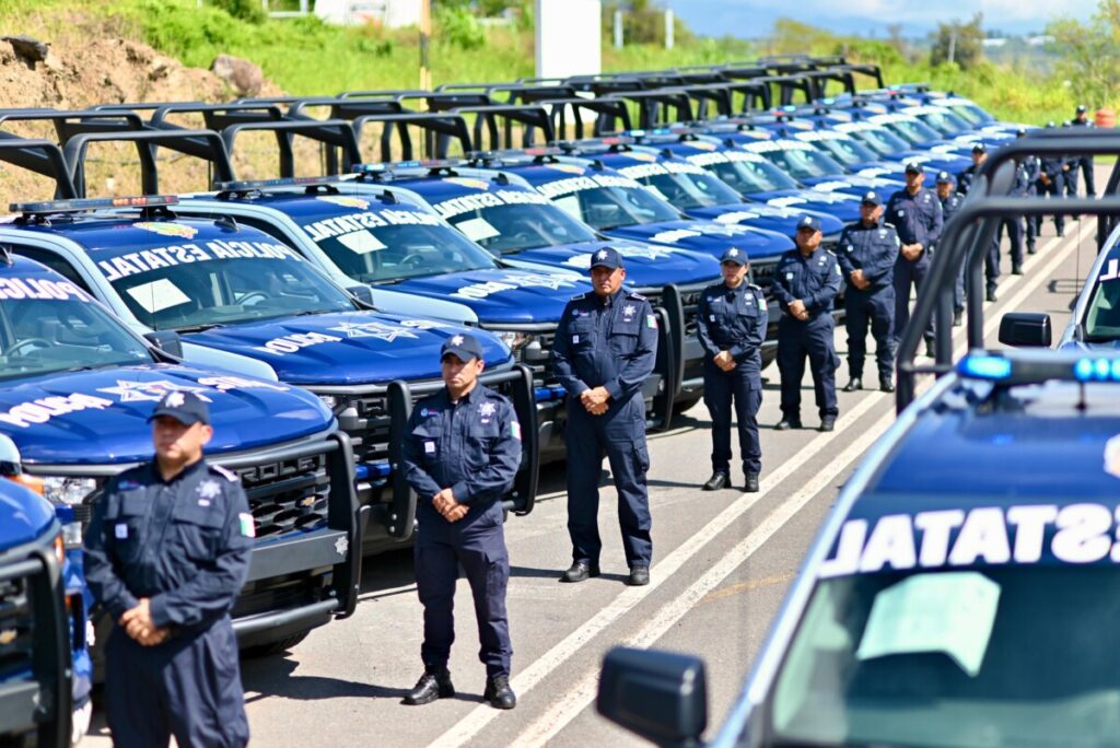 Entrega gobierno de Veracruz patrullas y equipamiento a SSP por más de 180 mdp