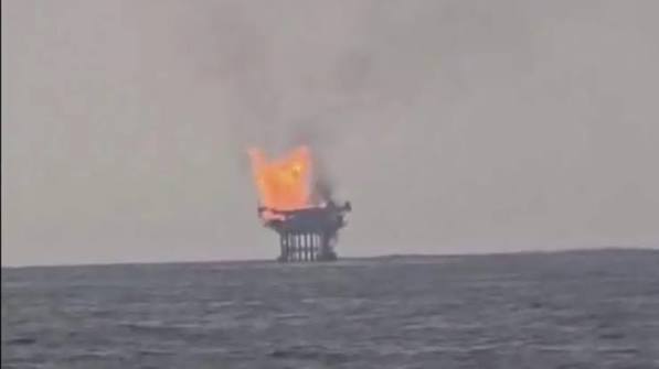 Incendio de plataforma de Pemex en la Sonda de Campeche genera preocupación en petroleros de Tamaulipas