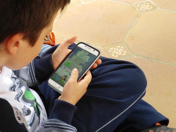 Respalda Sonora regular uso de celulares en escuelas